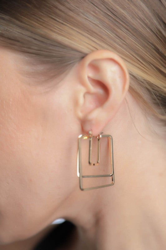 MINIMAL GOLD SQUARE CUT OUT EARRINGS