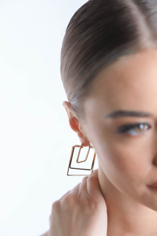 MINIMAL GOLD SQUARE CUT OUT EARRINGS