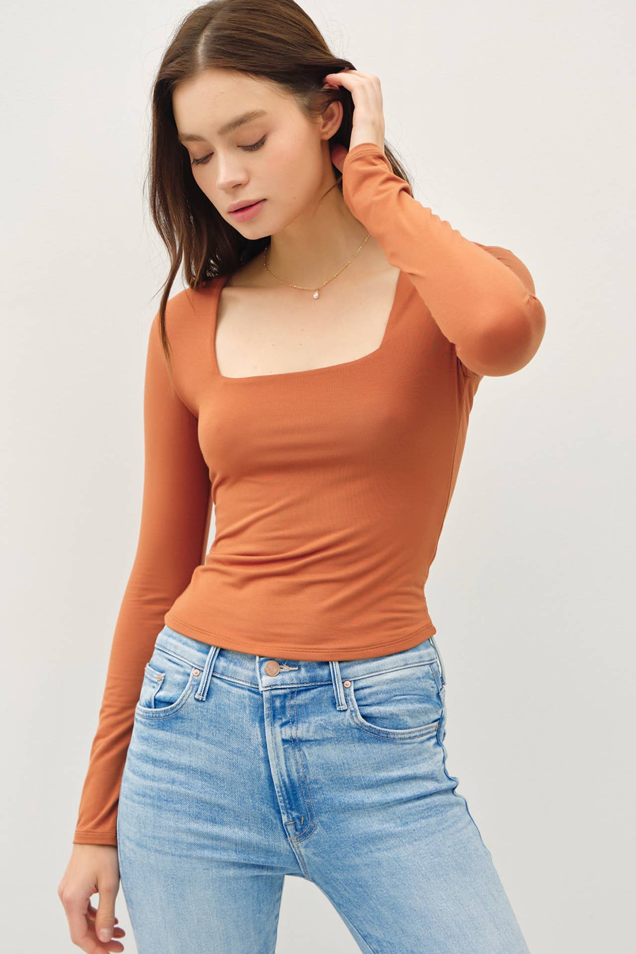 BASIC SQUARE NECK LONG SLEEVE TOP