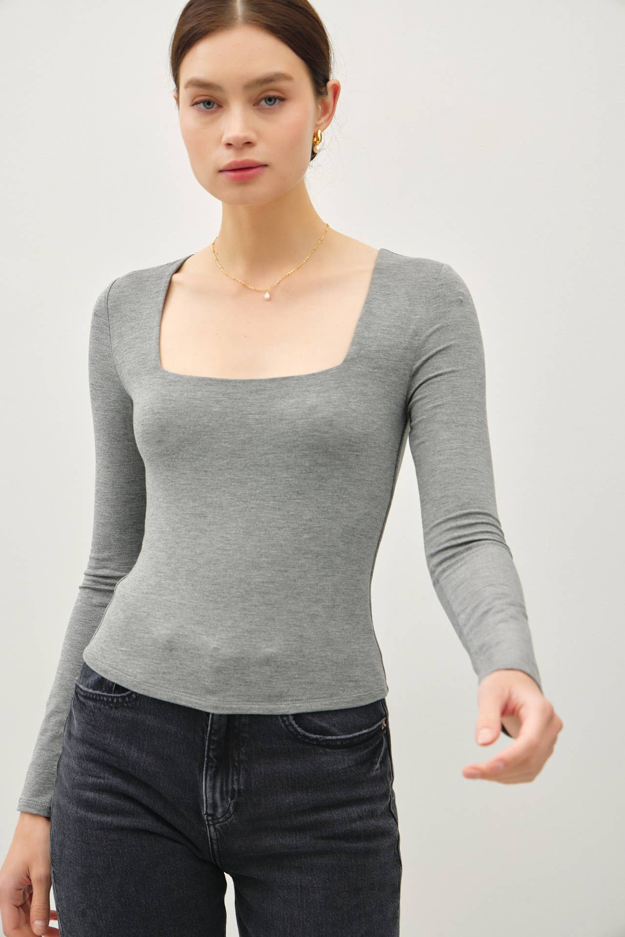 BASIC SQUARE NECK LONG SLEEVE TOP