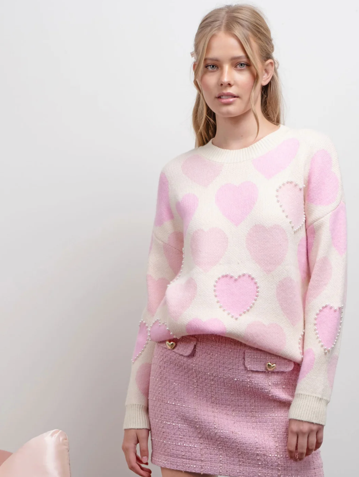 HEART PATTERN PEARL DETAIL KNIT SWEATER